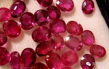  China may help Pak achieve $5 billion gems & jewelry export target