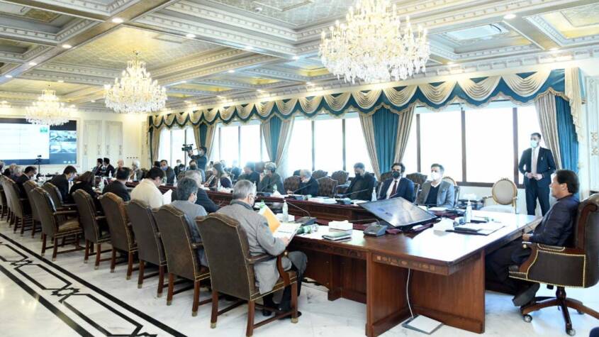  Incentivizing industrialization in SEZs top priority: PM Imran Khan
