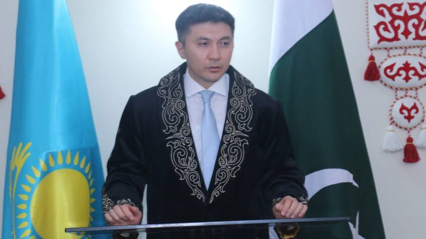  CPEC to lead Pakistan to become the hub of Economic Activities: Kazakh Envoy