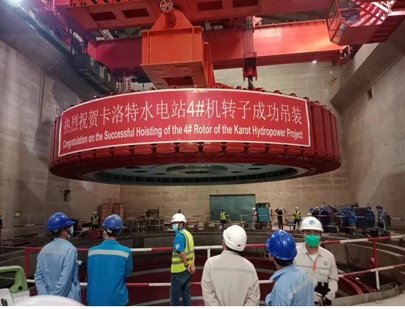  CPEC Karot Hydropower Project hoists its fourth rotor