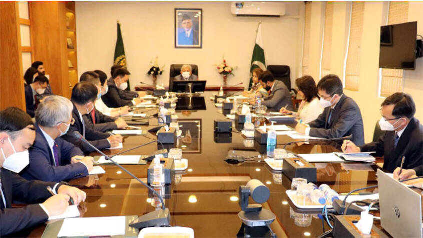  Minister for Education calls for educational exchanges between Pakistan and China