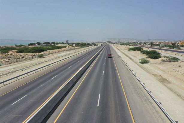  China builds the Eastbay Expressway using advanced technology