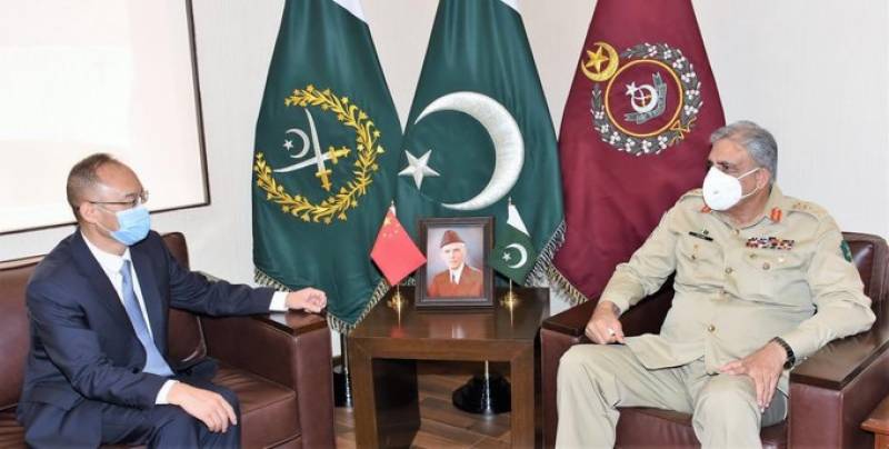  Army chief discusses defence cooperation, CPEC with Chinese envoy