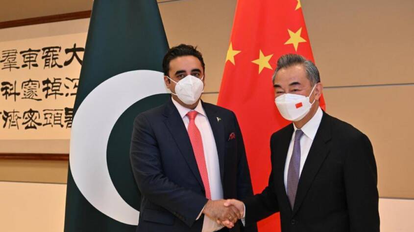  FM Bilawal Bhutto meets Chinese counterpart Wang Yi on UNGA sidelines