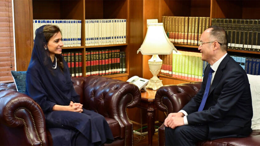 Chinese Envoy Nong Rong calls on Minister of State for Foreign Affairs Hina Rabbani Khar to discuss matters of mutual interest