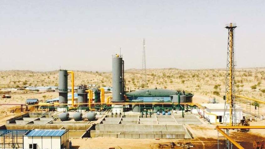  PM Shehbaz to visit Tharparkar today to inaugurate the 330MW HUBCO Thar Coal Power plant under CPEC