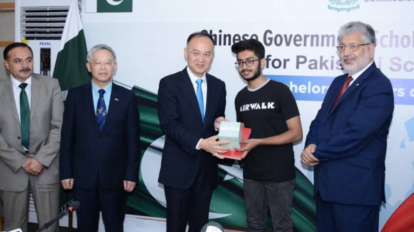  HEC hosts send-off ceremony for students proceeding to Chinese universities on scholarship