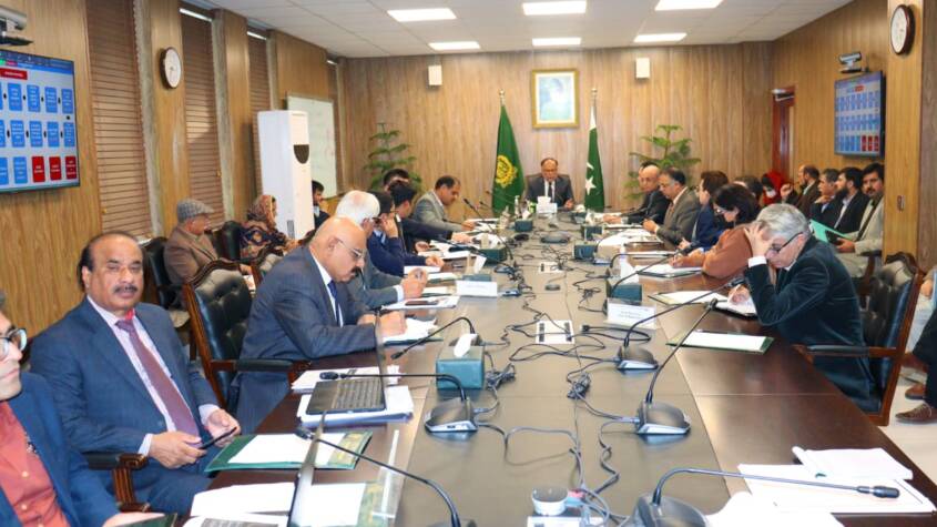  Meeting reviews electricity demand in Gwadar Free Zone
