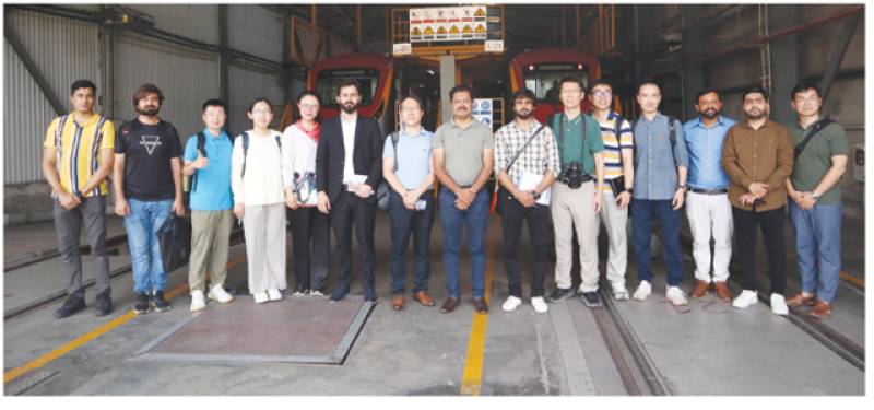  Chinese media delegation’s visit to Orange Train reflects CPEC co-op, friendship