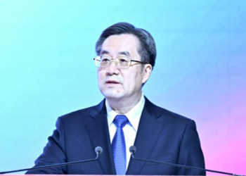 China and Russia agree to expand energy cooperation