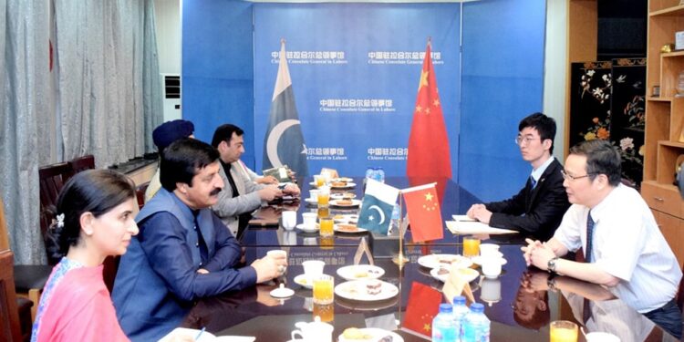 Governor Punjab promises full support for Chinese investors
