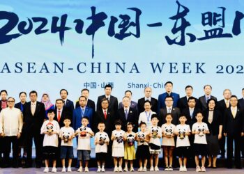 China, ASEAN vow to work for shared future