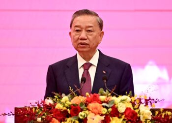 Xi Jinping Congratulates To Lam on CPV Leadership