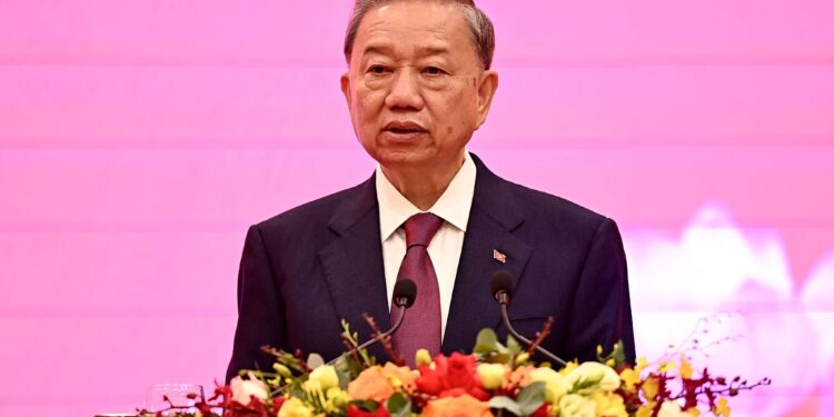 Xi Jinping Congratulates To Lam on CPV Leadership