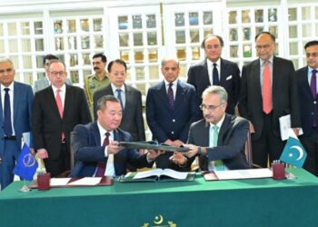 Pakistan, ADB sign $720Million deal to advance infrastructure, housing projects