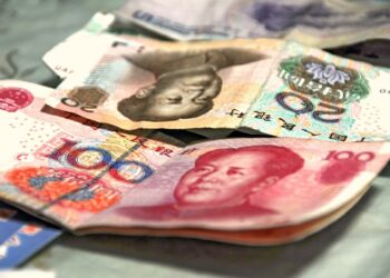 Chinese Yuan Passes Euro to be the 2nd Top Trade Currency