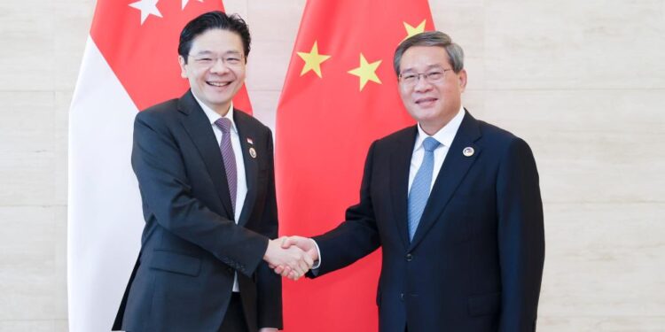 China ready to join Singapore for modernization: Chinese premier