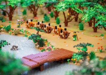 World's largest lego enlivens iconic ancient Chinese painting