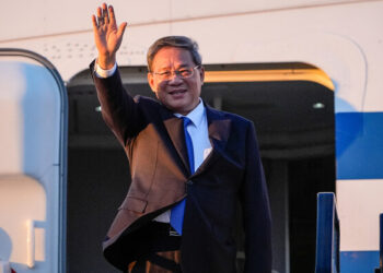 Chinese premier to visit Pakistan on Oct 14: Deputy PM Dar