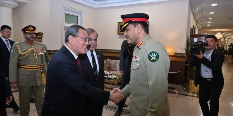 Chinese Premier Li Qiang meets COAS at PM House