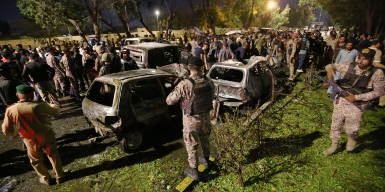 Chinese, Pakistani nationals killed, injured in terrorist attack in Karachi