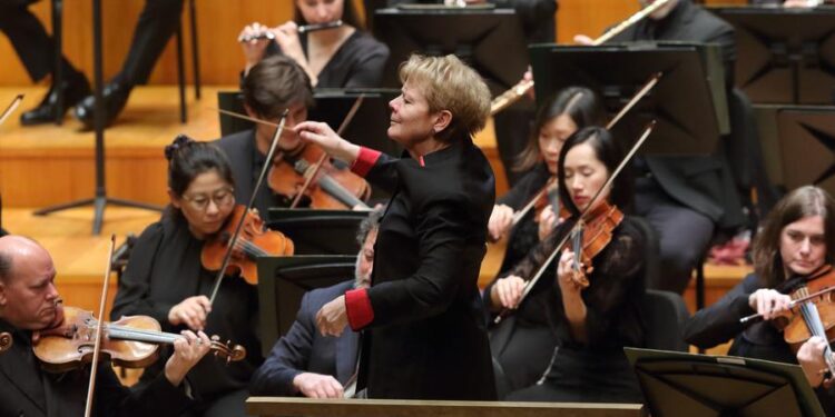 Philadelphia orchestra strikes a symphony of friendship in "epic" China tour