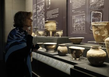 Xi sends congratulatory letter to World Conference of Classics