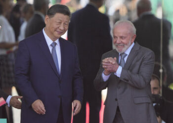 President Xi Jinping and Brazilian President Luiz Inácio Lula da Silva Jointly Meet the Press