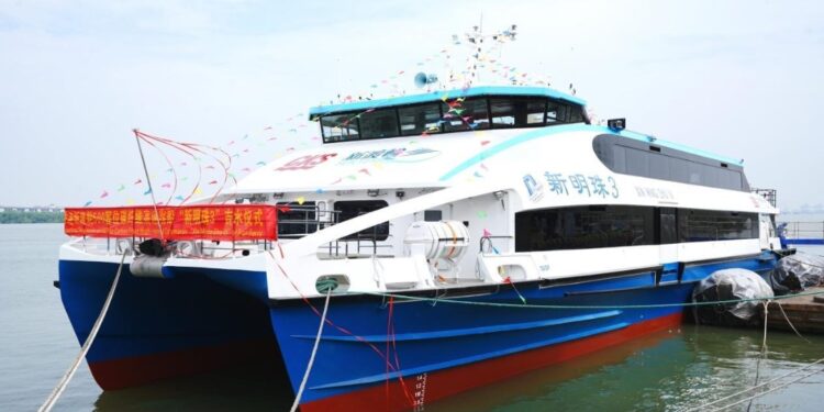 China's largest carbon fiber high-speed passenger ship launched