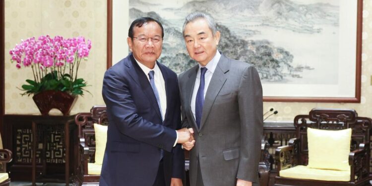 China-Cambodia strengthen "Ironclad" friendship