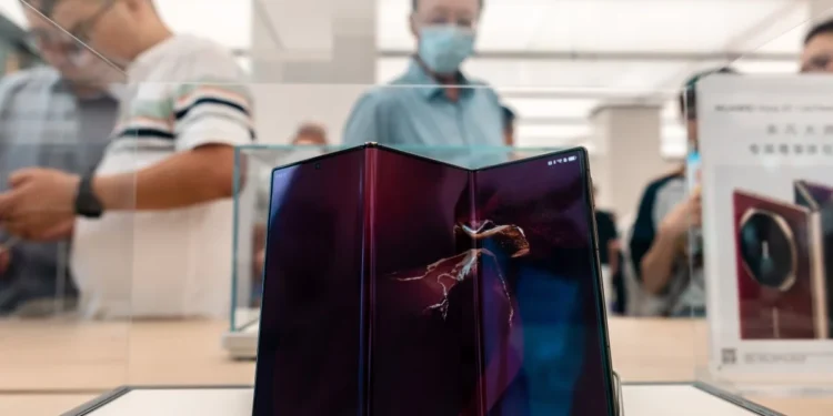Huawei leads China’s foldable market with 97% Q3 growth