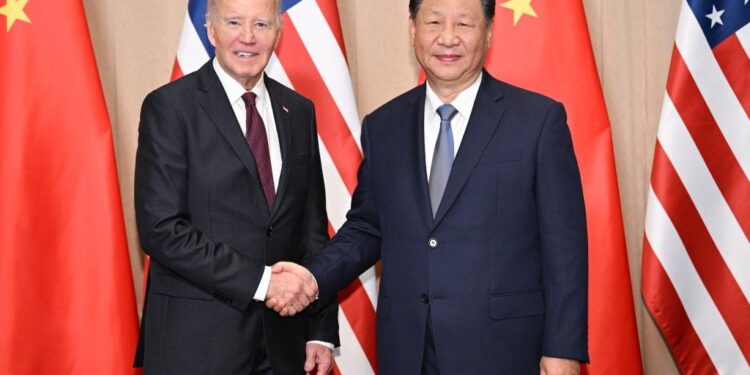 Xi meets Biden in Lima