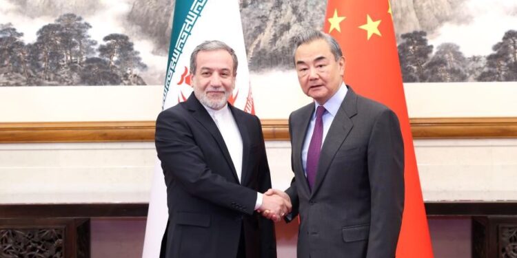 Chinese FM advocates respect for sovereignty in Middle East