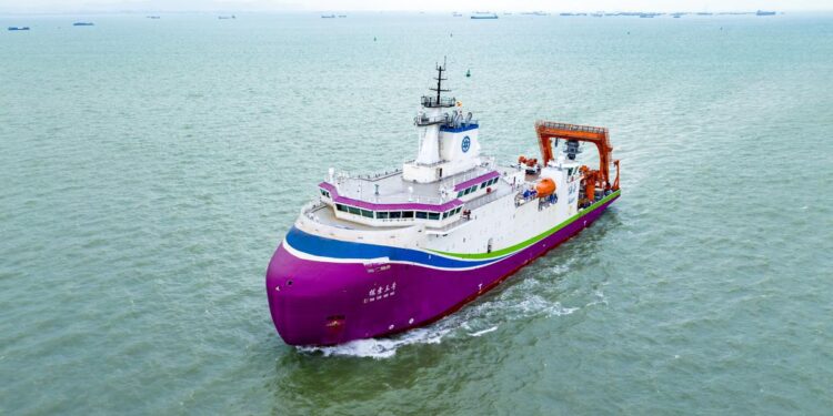 Cutting edge ship enhances China's ocean discovering