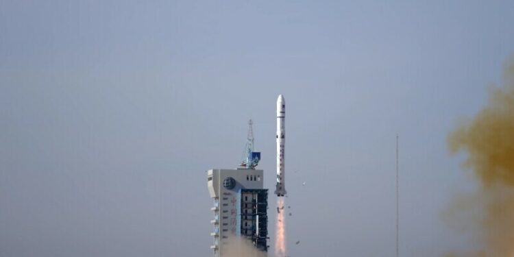 Chinese Embassy congratulates Pakistan over EO-1 satellite launch