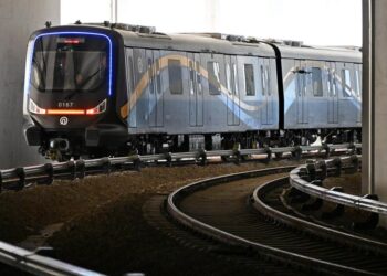 World’s first carbon fiber metro train debuts in Qingdao