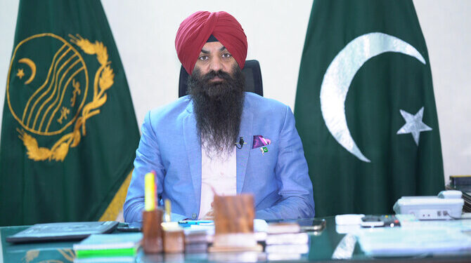 Minister for Minorities visits Chinese Consulate