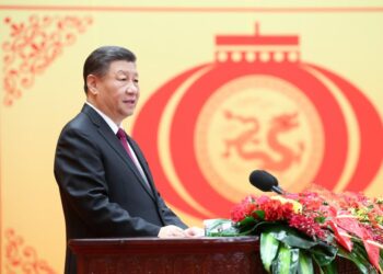 Xi inspects PLA Command, extends festive greetings