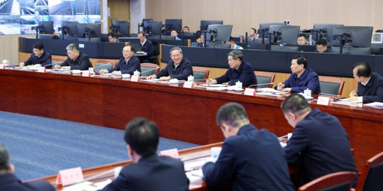 Premier Li emphasizes smooth travel, logistics for Spring Festival