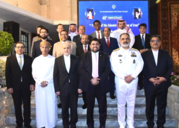 Iran-Pakistan ties celebrated on Islamic Revolution Anniversary