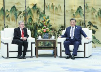 Xi vows to strengthen cooperation with IOC