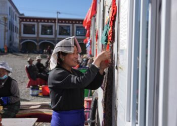 China’s Xizang builds transitional housing for quake-affected residents