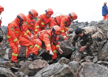 Xi orders all out rescue efforts after Sichuan landslide