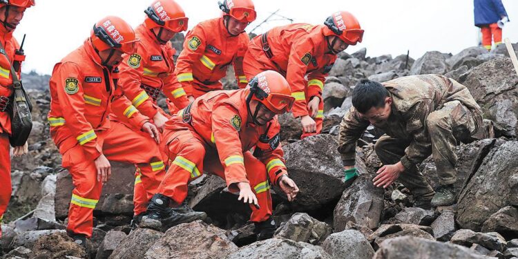 Xi orders all out rescue efforts after Sichuan landslide