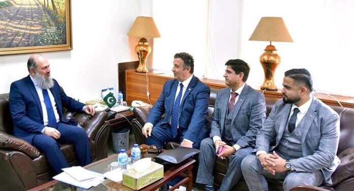 Pakistan, Australia vow to strengthen bilateral trade