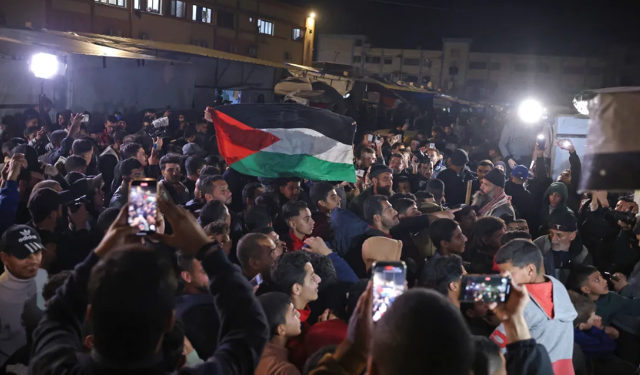 Pakistan agreed to host 15 freed Palestinian prisoners