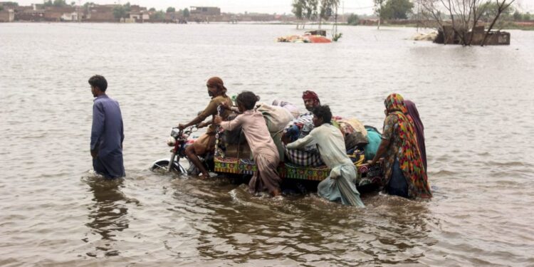 Pakistan calls for stronger climate resilience