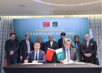 China, Pakistan ink deal for wind-solar projects in Sindh