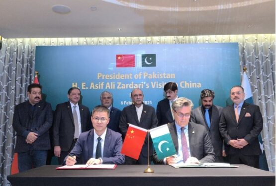 China, Pakistan ink deal for wind-solar projects in Sindh