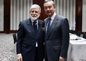 Chinese FM calls for enhanced cooperation with Brazil
